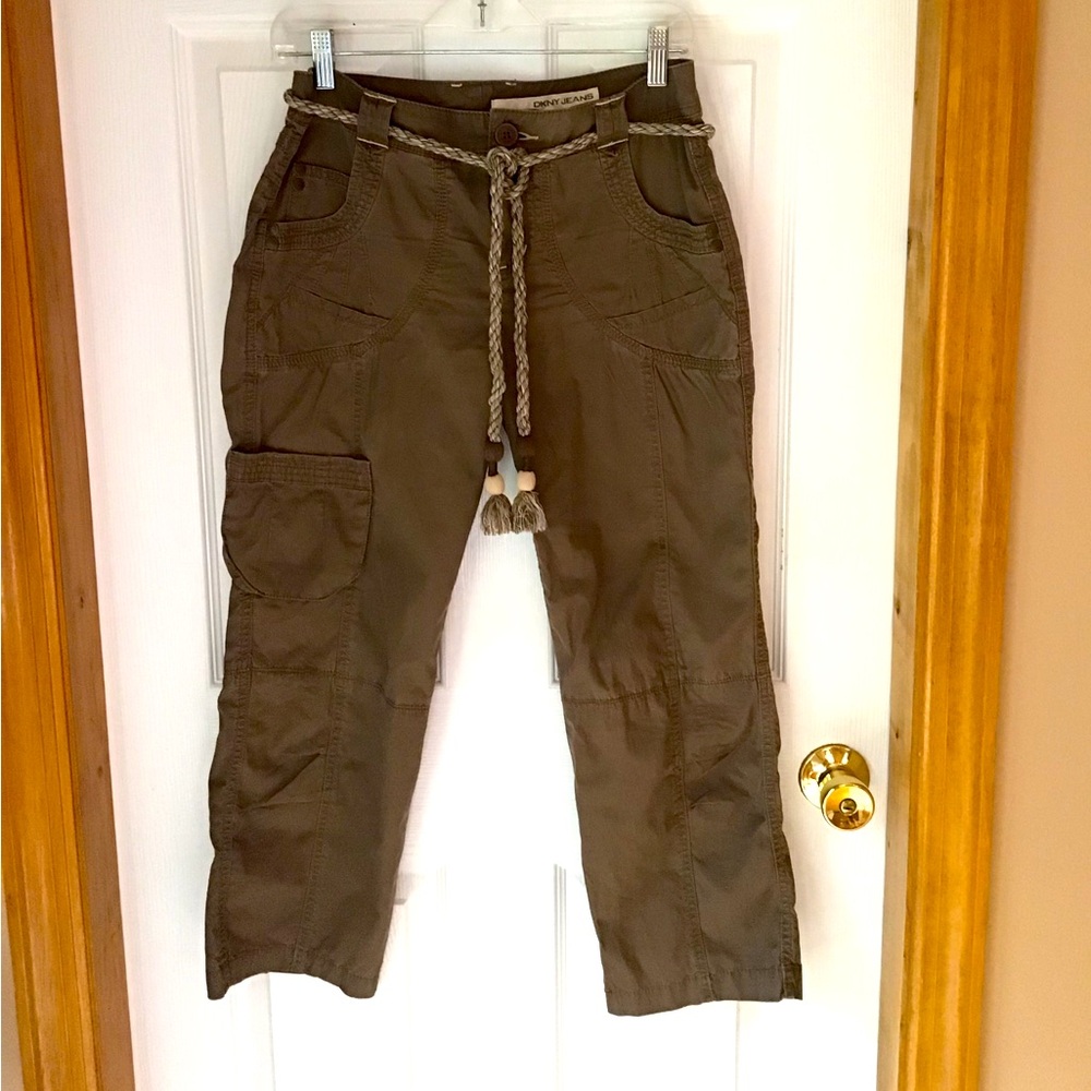 DKNY Women’s Brown Cargo Pants Size 4 with roped belt